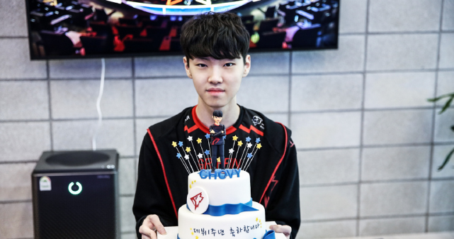 包含TSM翻盘NS，Chovy极限生还后反打宿敌对决全球总决赛，锁定晋级资格的词条