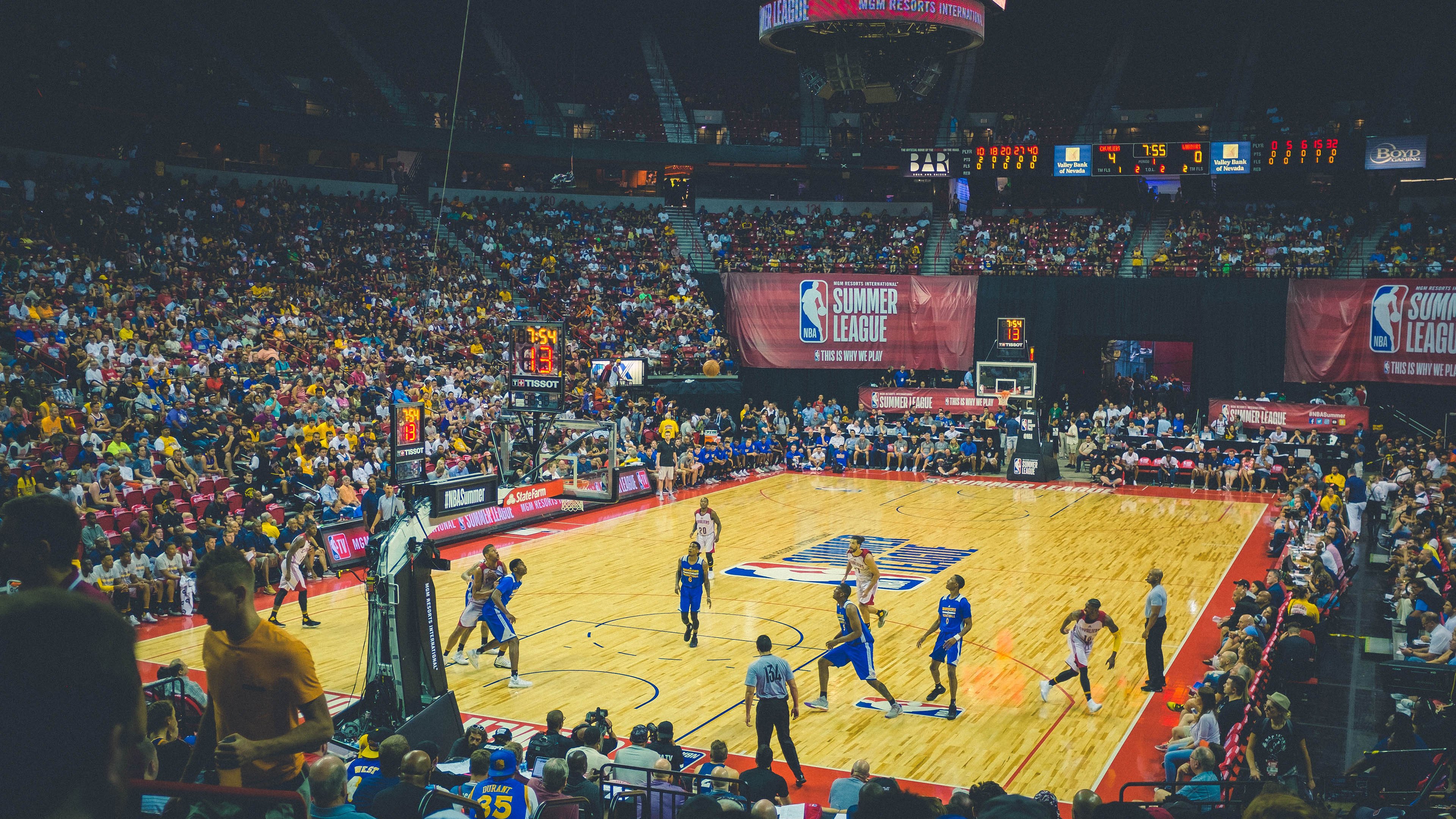太阳照常升起!抢七决战凤凰城燃尽最后弹药,保罗布克联手绞杀汽车城铁壁