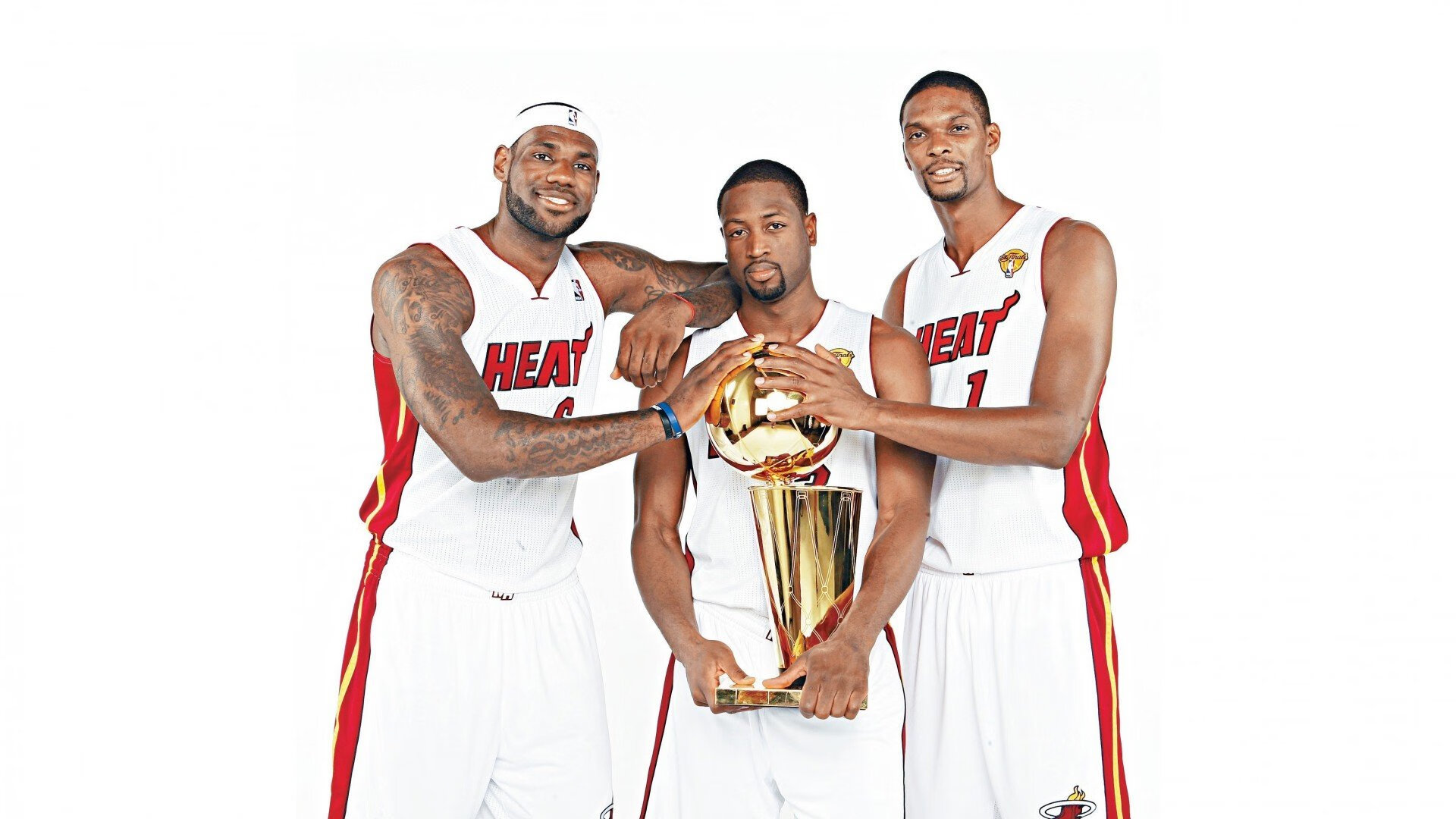 开云体育入口-绝境狂澜！武切维奇30+20统治加时，一记抛投定江山