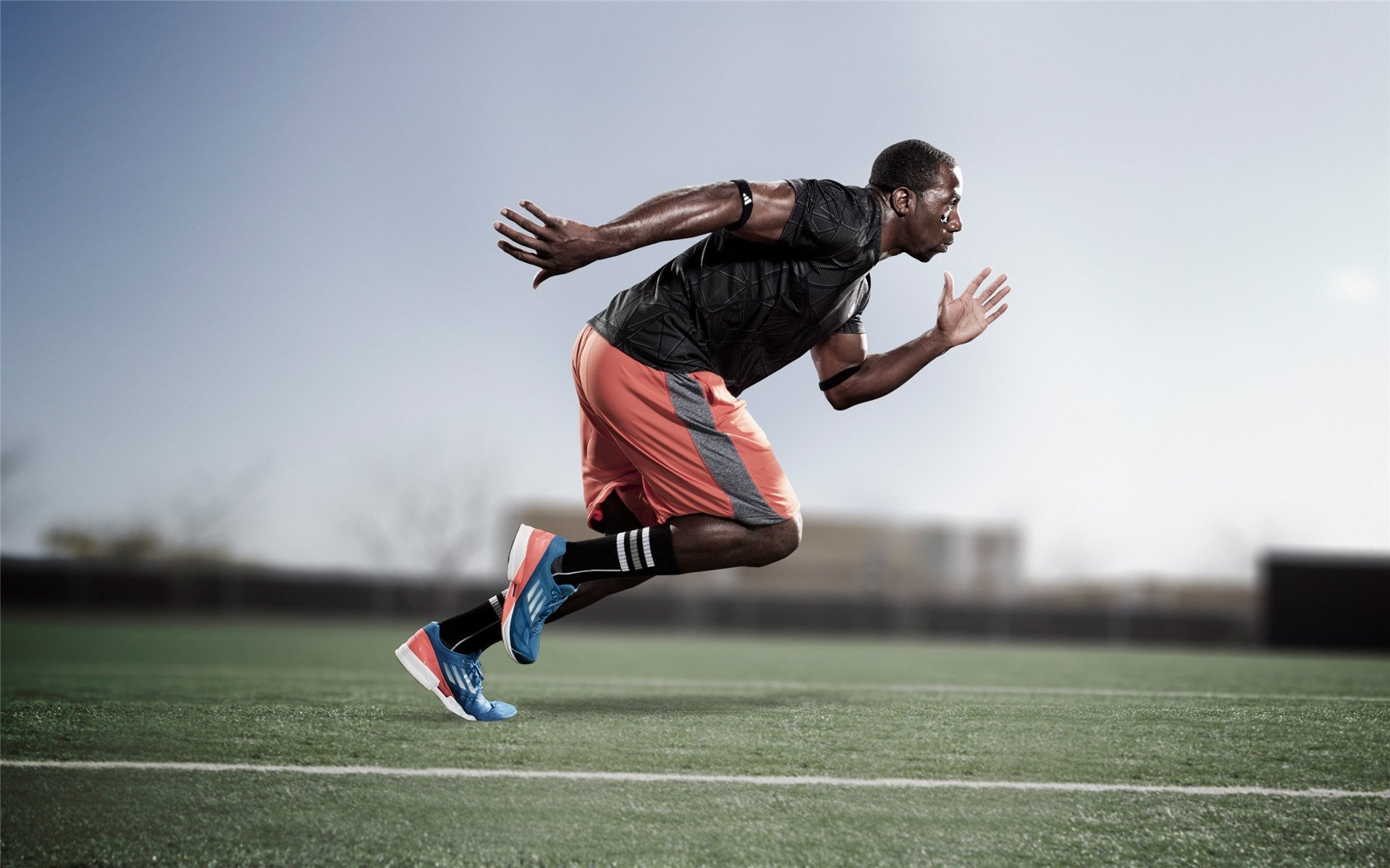 北欧神锋扛起蓝月奇迹,哈兰德在沉默中爆发,于绝境中封神